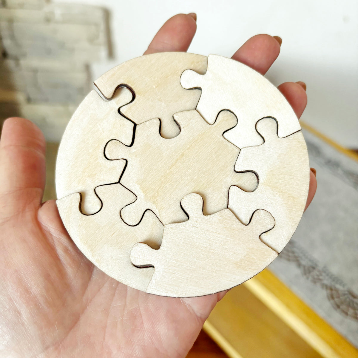 Round Wooden Puzzle Blank, 7-Piece Jigsaw Craft, Unfinished Birch Plywood, DIY Keepsake, Guest Book & Personalized Decor