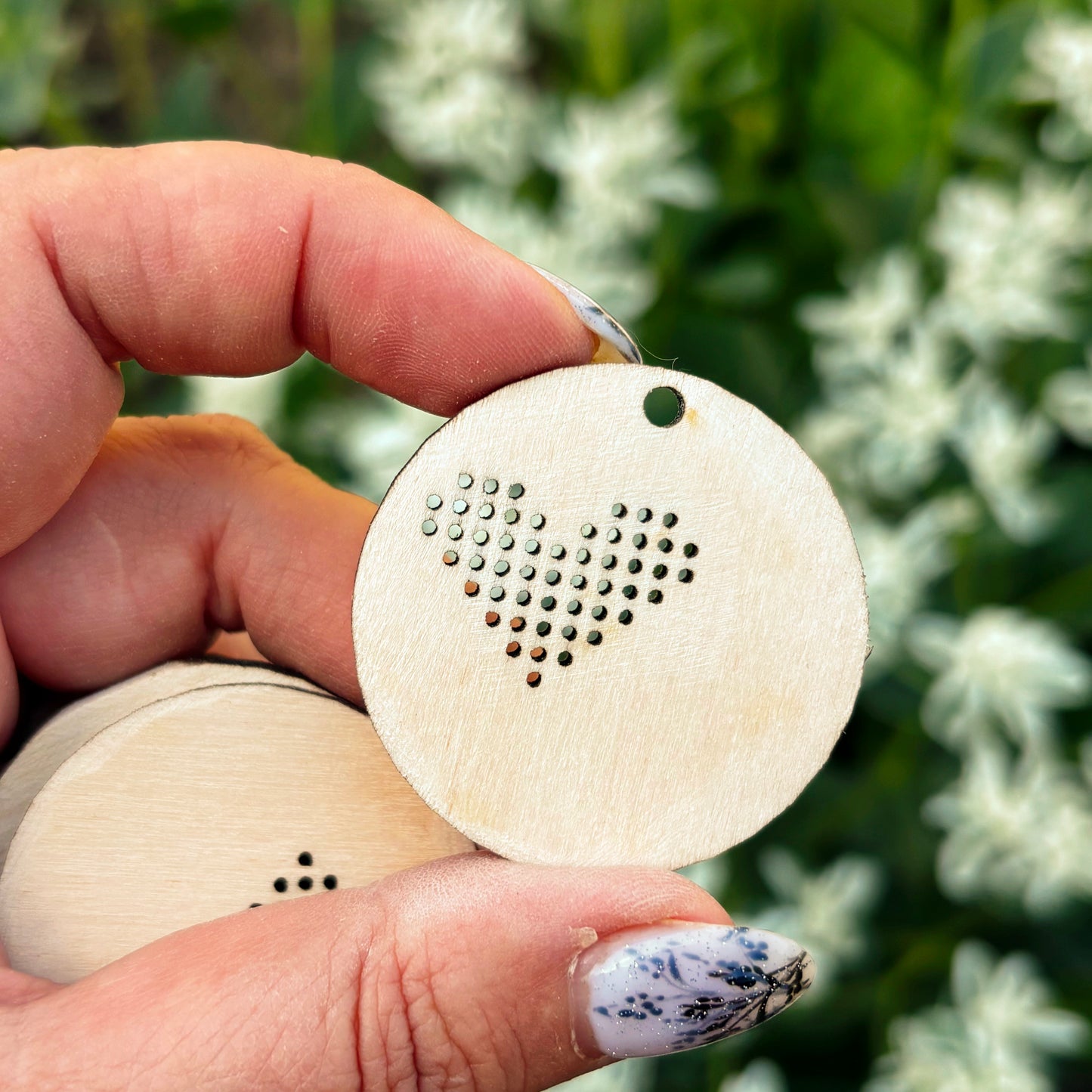 Wooden Cross Stitch Pendant Blanks 40mm – Heart Embroidery Jewelry Bases, Unfinished Wood Circles for DIY Necklace, Earrings & Crafts