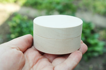 65 mm - Round unfinished wooden box - with cover on hinge - natural, eco friendly - 65 mm diameter