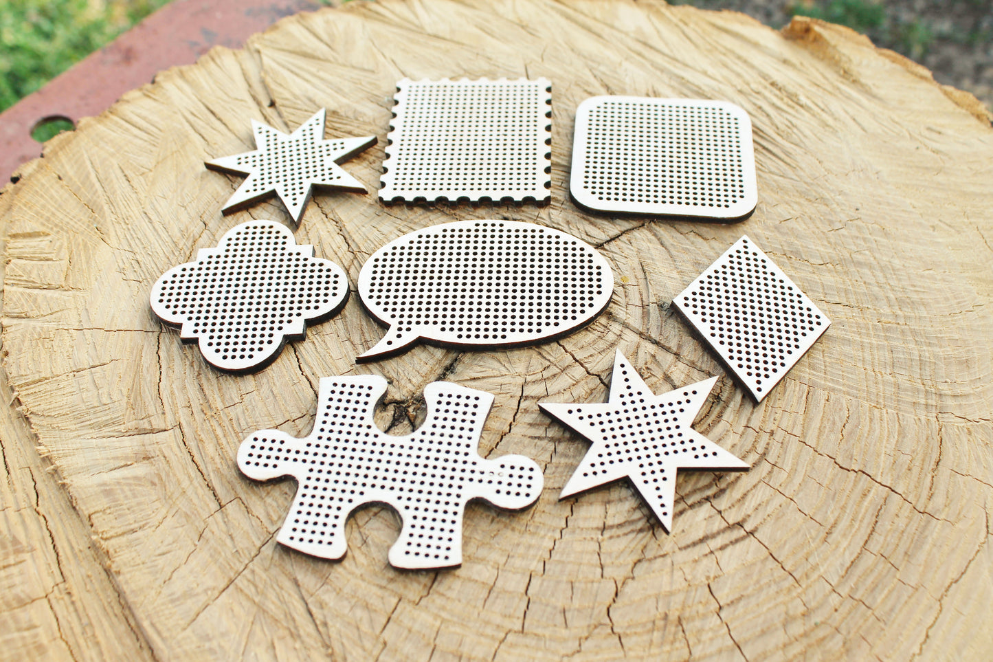 Set of 8 Creative Wooden Embroidery Blanks – Laser Cut Wooden Shapes for Stitching Projects - Geometric Wooden Embroidery Blanks