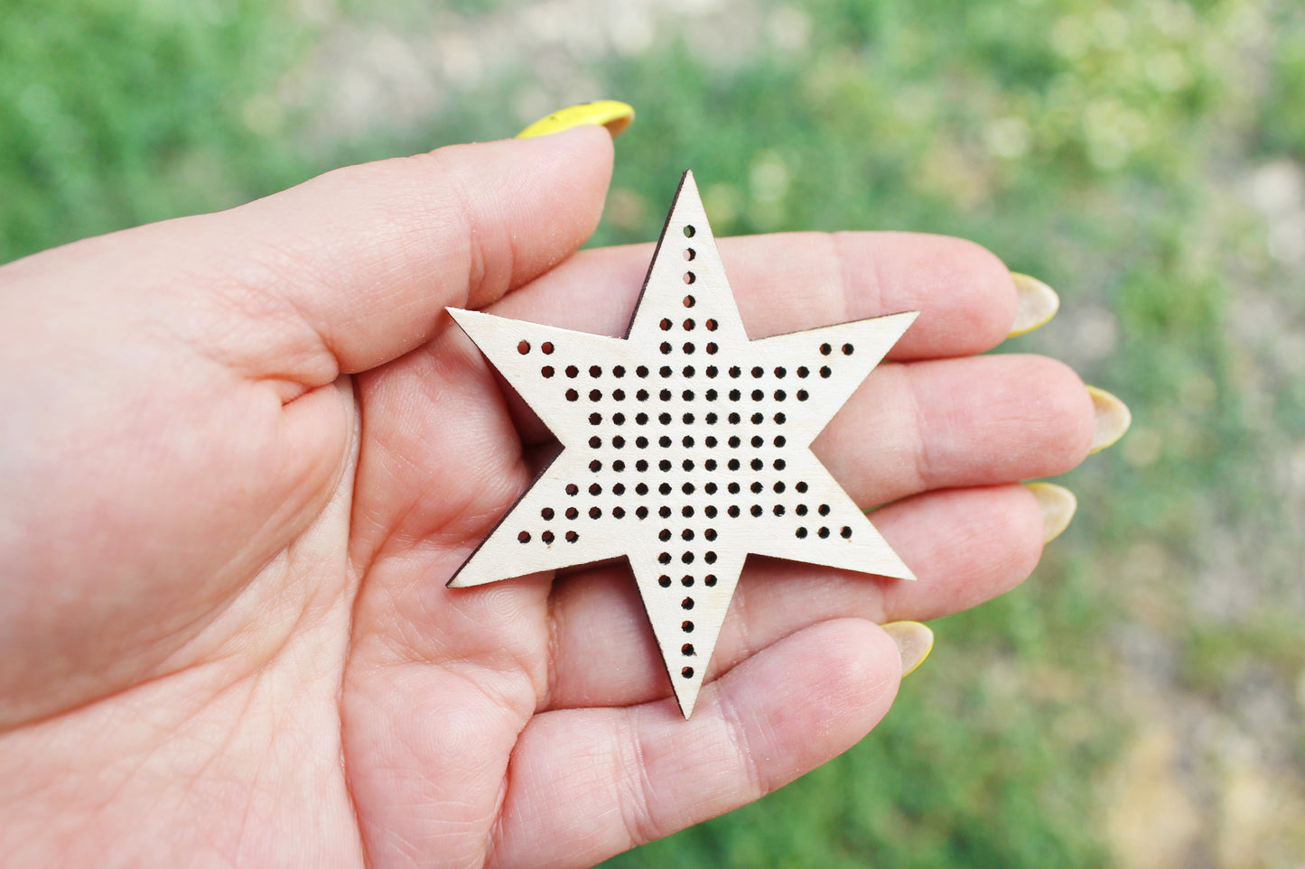 Set of 8 Creative Wooden Embroidery Blanks – Laser Cut Wooden Shapes for Stitching Projects - Geometric Wooden Embroidery Blanks