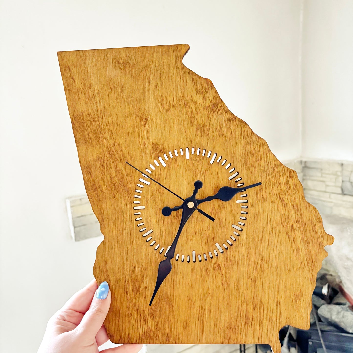 Wooden modern clock - Georgia - state - walnut wood color - 330 mm - 13 inches - handmade clock - Silent clock mechanism