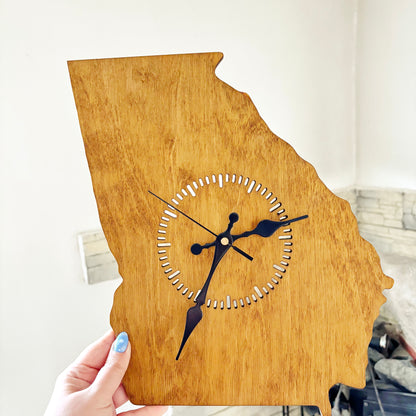 Wooden modern clock - Georgia - state - walnut wood color - 330 mm - 13 inches - handmade clock - Silent clock mechanism