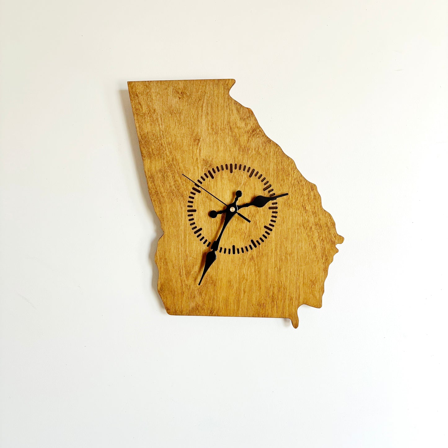Wooden modern clock - Georgia - state - walnut wood color - 330 mm - 13 inches - handmade clock - Silent clock mechanism