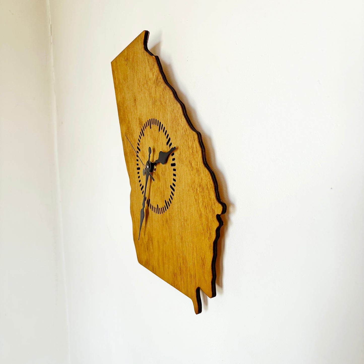 Wooden modern clock - Georgia - state - walnut wood color - 330 mm - 13 inches - handmade clock - Silent clock mechanism