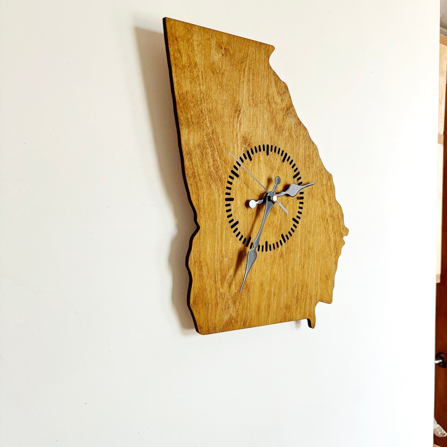 Wooden modern clock - Georgia - state - walnut wood color - 330 mm - 13 inches - handmade clock - Silent clock mechanism