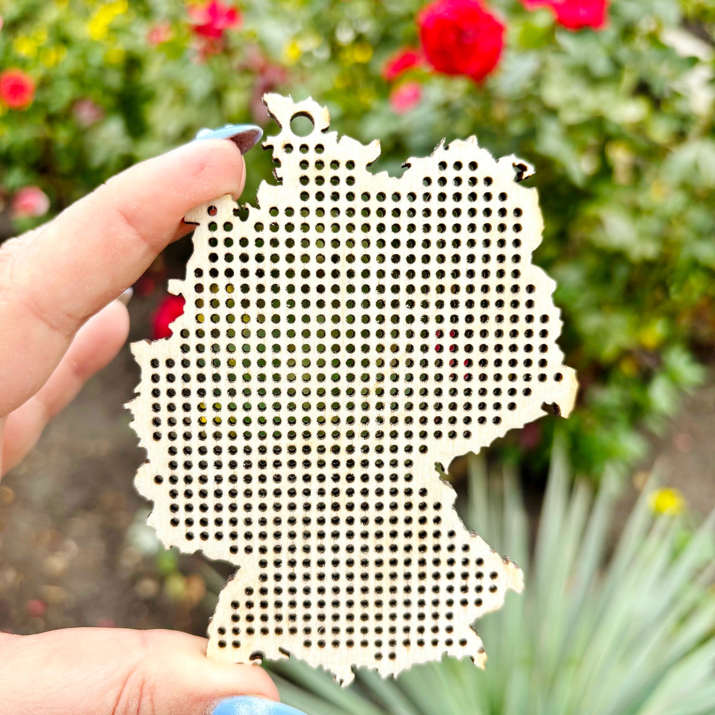 Germany Wooden Cross Stitch Blank – Birch Plywood Embroidery Base, 110 mm - 4.3 inches, 3–4 mm Thick