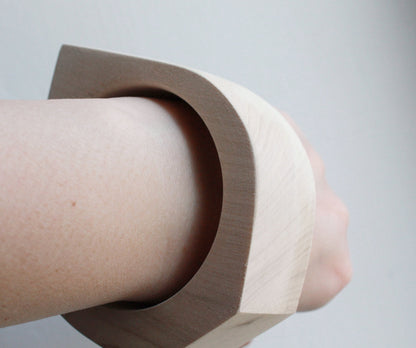 Unfinished Wooden Bangle Blank – Linden Wood Bracelet Base, 68mm Inner Diameter, DIY Cuff for Painting & Crafts - NE2