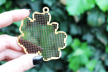 Load image into Gallery viewer, Сlover leaf - Cross stitch pendant blank - blanks Wood Needlecraft Pendant, Necklace or Earrings - wooden cross stitch blank
