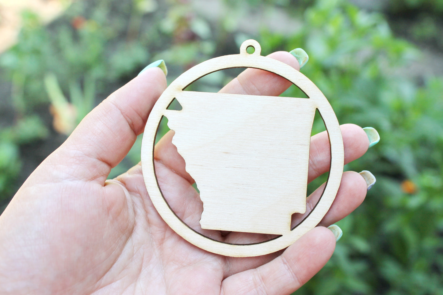 Arkansas state pendant - Laser Cut - unfinished blank - 3.1 inches - Arkansas Map Inside Circle