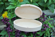 Load image into Gallery viewer, Oval unfinished wooden box 6.9 inches x 4.2 inches - eco-friendly - made from alder wood - oblong box on magnets

