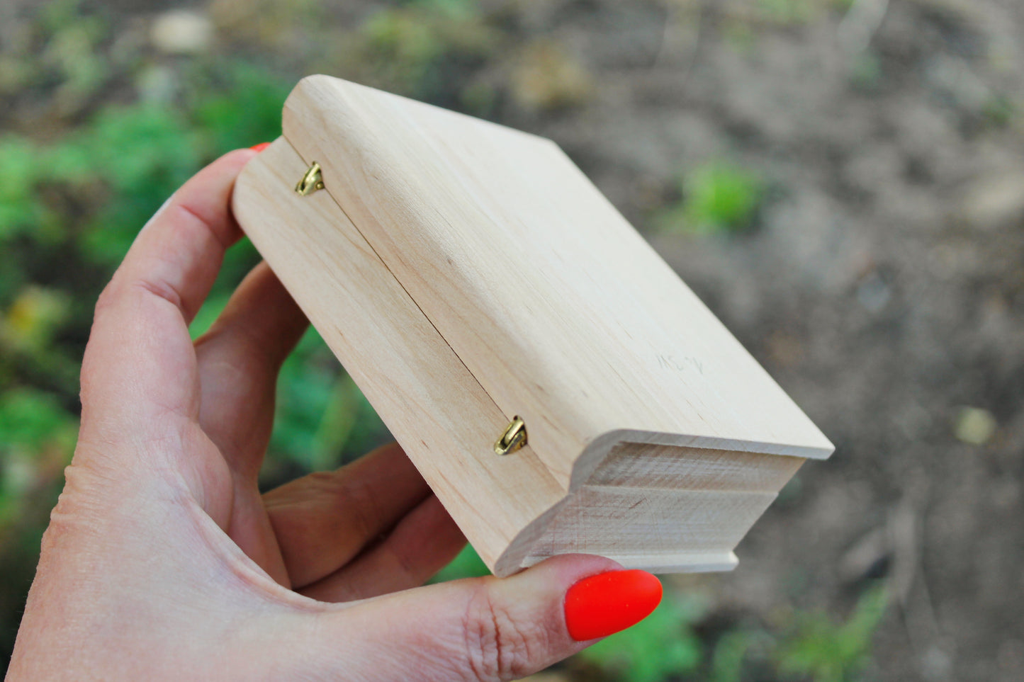 Book-box on magnets - 4.1 inches - eco-friendly - made of alder wood - wooden book-box