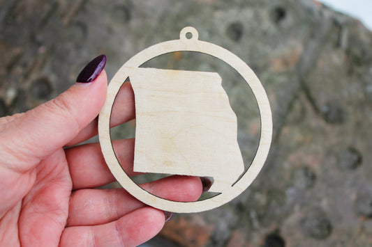 Missouri state pendant - Laser Cut - unfinished blank - 3.1 inches - Missouri Map Inside Circle