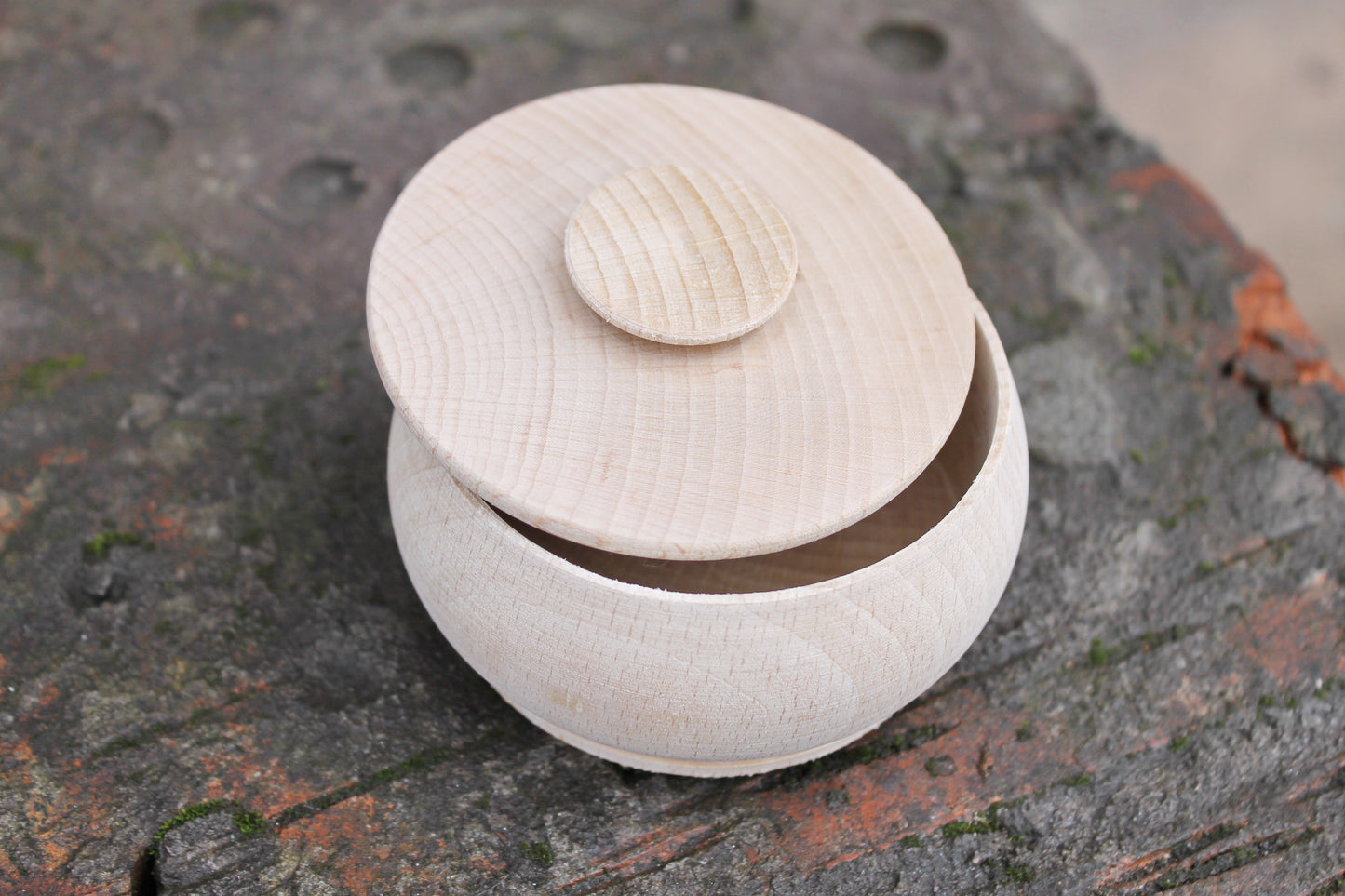 Box, barrel, keg made of beech wood - 95 mm (3.7 inch) round unfinished wooden box - with lid - natural, eco friendly beech wood