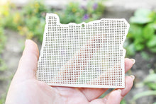 Load image into Gallery viewer, Oregon state cross stitch - Laser Cut - unfinished blank - 4.3 inches - Oregon cross stitch blank
