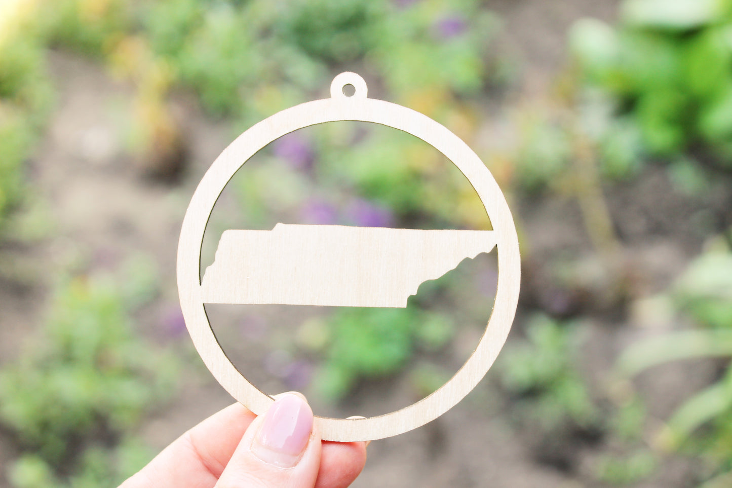 Tennessee state pendant - Laser Cut - unfinished blank - 3.1 inches - Tennessee Map Inside Circle