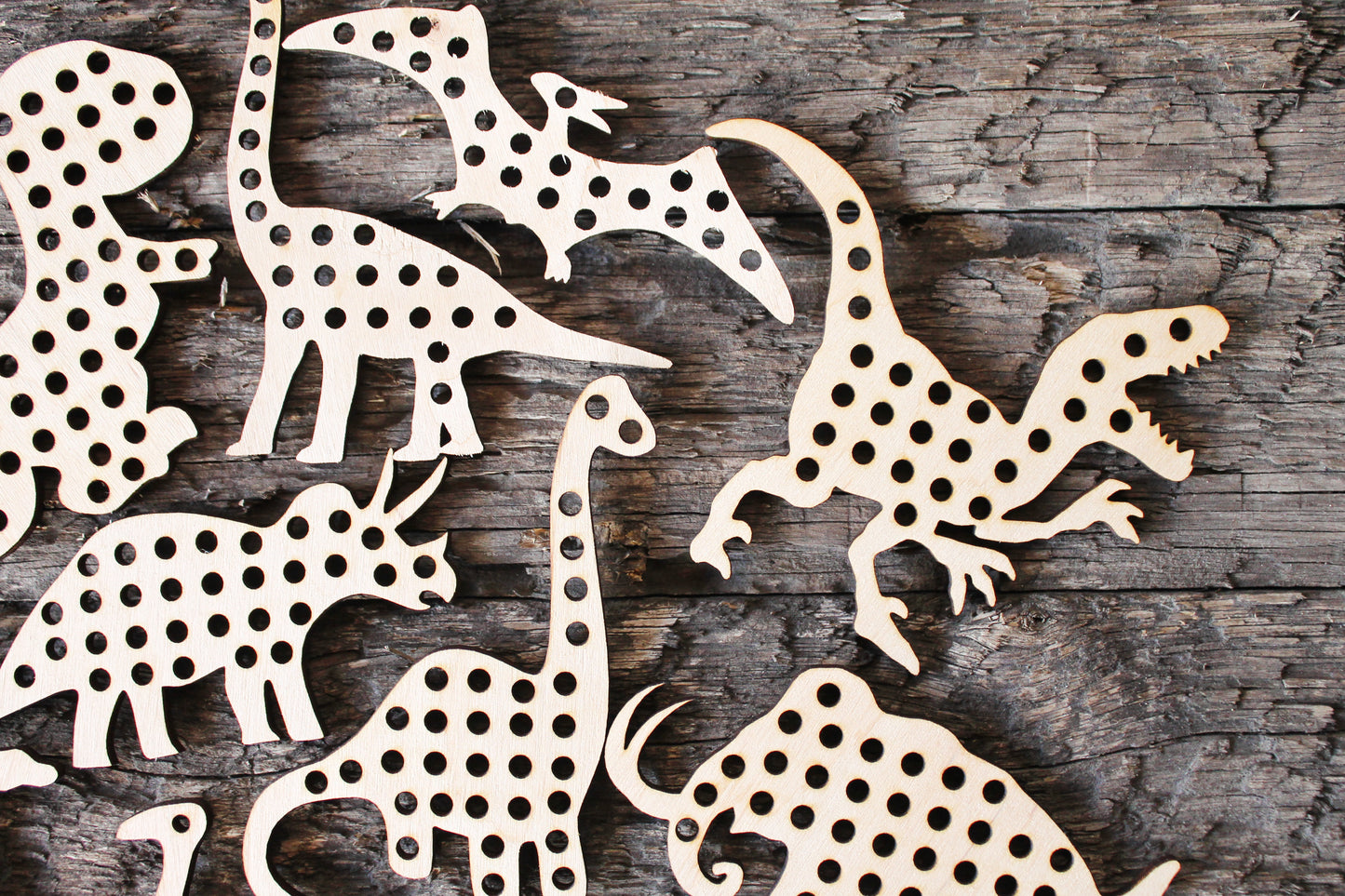 Montessori Lacing Toys - Dinosaurs Laser Cut - Educational games made of wood - laser cut educational toy - set of 10