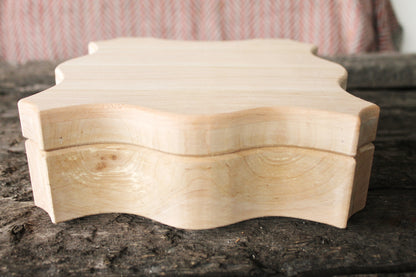 Big wooden square box - unfinished wooden box - 190 mm - 7.5 inch - on two hinges - made of alder wood