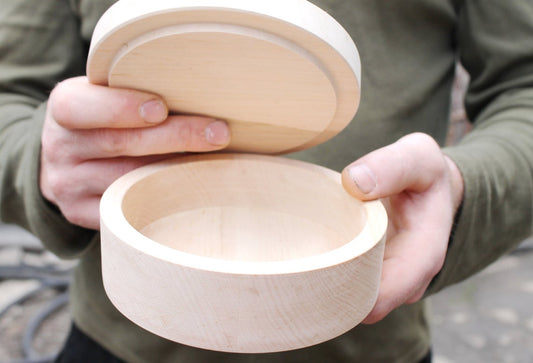 140 mm - Round unfinished wooden box - with cover - natural, eco friendly - 140 mm diameter