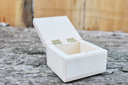 Square unfinished wooden box - 80x80 mm - 3.2 inches - with lid on hinges- natural, eco friendly