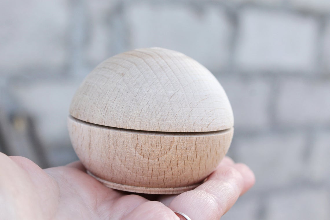 70 mm round unfinished wooden box - with cover - natural, eco friendly - beech wood