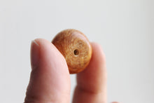 Load image into Gallery viewer, 20 mm Wooden juniper aroma spacer beads - Natural polished - 10 pcs - eco friendly
