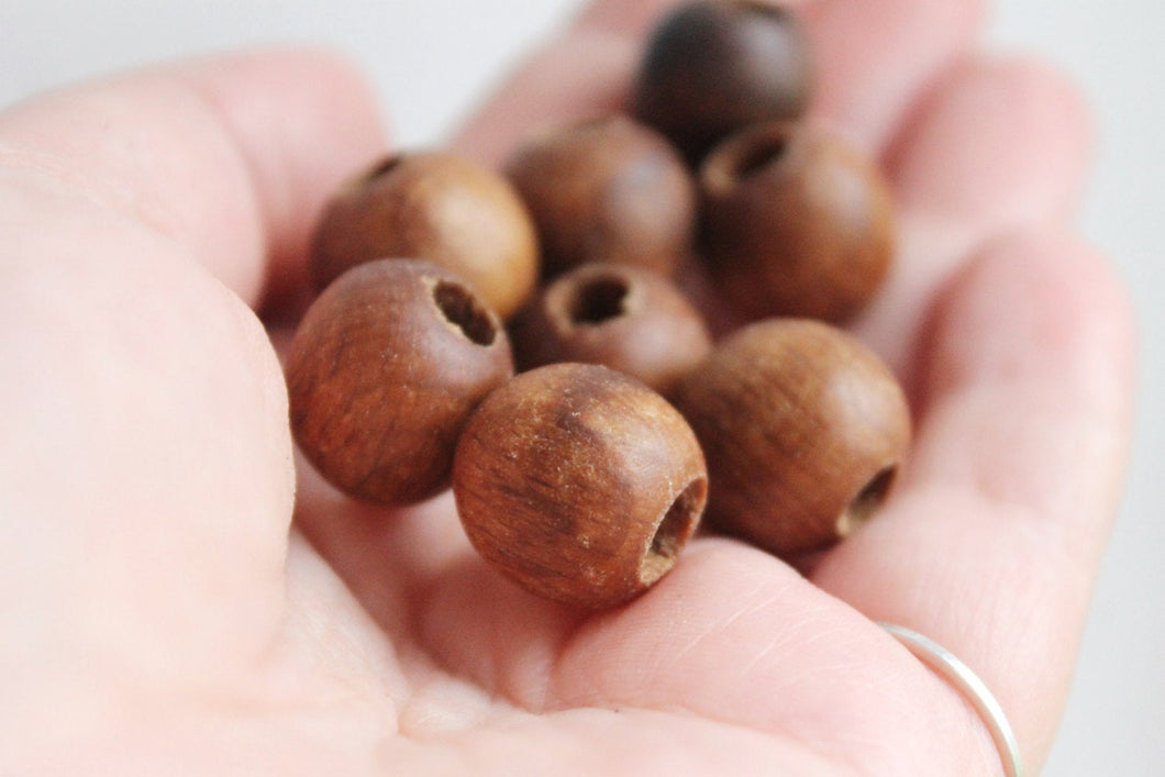15 mm Wooden textured beads 50 pcs with big hole - 6 mm - natural, ECO-FRIENDLY beads - boiled in olive oil