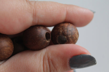 18 mm Wooden textured beads 25 pcs with big hole - 6 mm - natural, ECO-FRIENDLY beads - boiled in olive oil