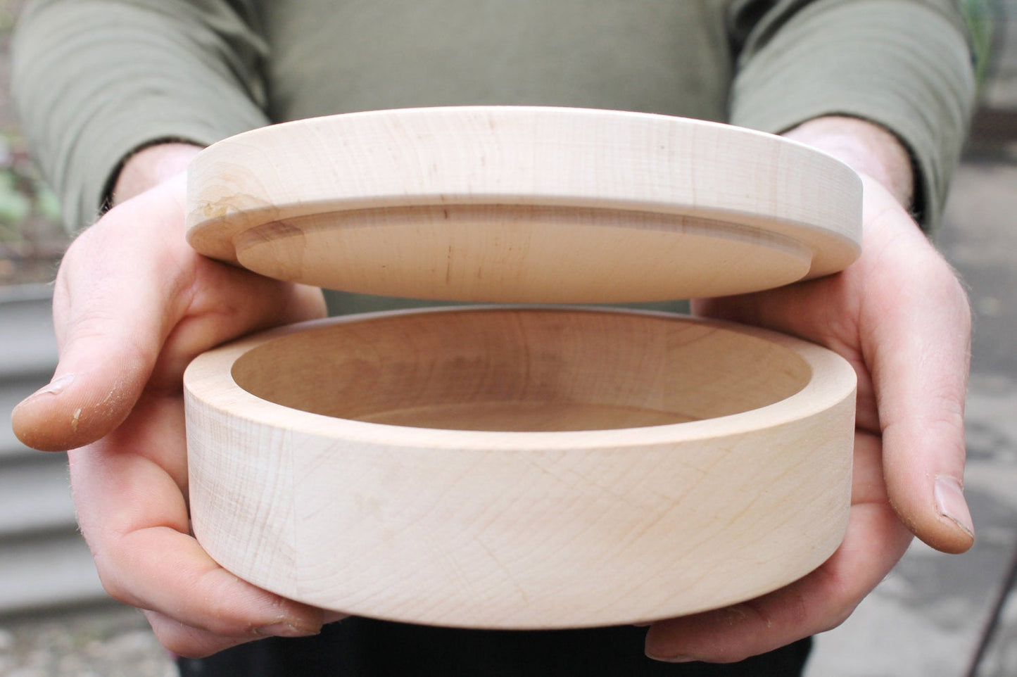 170 mm - Round unfinished wooden box - with cover - natural, eco friendly - 170 mm diameter