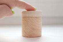 Load image into Gallery viewer, Wedding ring box - Round unfinished wooden box - with cover - natural, eco friendly - 40 mm diameter
