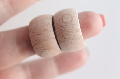 Set of 2 Unfinished Wooden finger rings - 21 mm (0.82")  - wooden connector - natural eco friendly - 2 pcs - made of beech wood