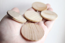 Load image into Gallery viewer, 40 mm (1,57&quot;) Unfinished Wooden Circles (pendant)  - natural eco friendly - 5 pcs - made of walnut or cherry wood
