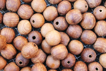 15 mm Wooden textured beads 10 pcs - natural, ECO-FRIENDLY beads - boiled in olive oil - beech wood