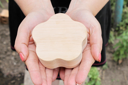 Hinged Flower-box unfinished wooden - with cover - natural, eco friendly - wedding box - engaged flower-box