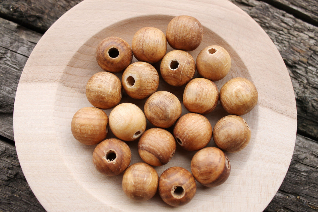 20 mm Wooden textured beads 25 pcs - natural, eco friendly