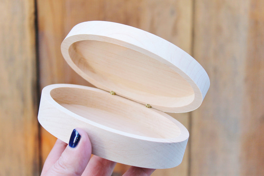 Oval unfinished wooden box 115x68 mm - eco-friendly - made of alder wood - oblong box