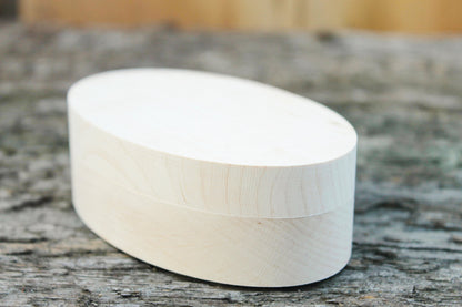 Oval unfinished wooden box 115x68 mm - eco-friendly - made of alder wood - oblong box