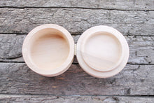 Load image into Gallery viewer, 110 mm round unfinished wooden box on hinge - natural, eco friendly - 110 mm diameter
