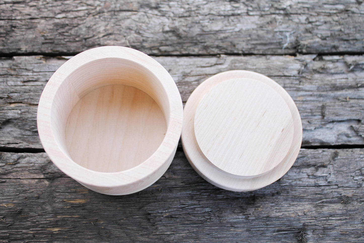 Alder Wood Round Box with Lid 85x65 mm, Natural Unfinished Storage Box, Handcrafted Wooden Keepsake Container