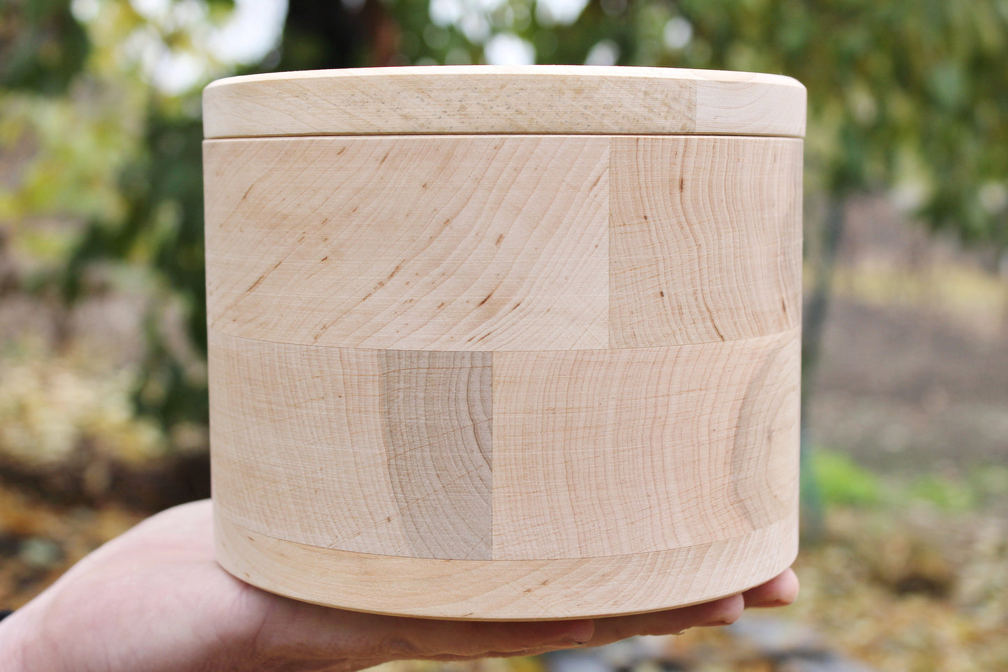 160 mm x 125 mm - Round unfinished wooden box - with cover - natural, eco friendly - 160 mm diameter - 125 mm height