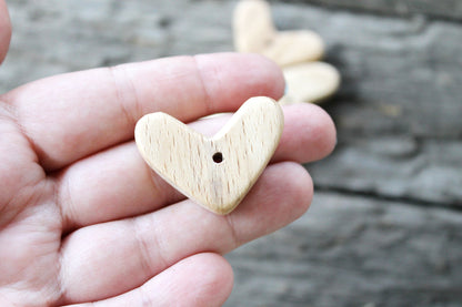 Set of 5 heart-pendants - natural, eco friendly - made of beech wood