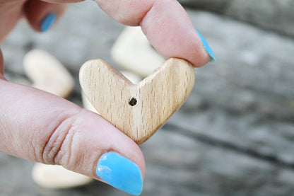 Set of 5 heart-pendants - natural, eco friendly - made of beech wood