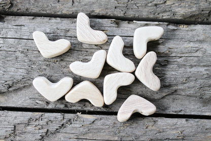 Set of 5 small heart-pendants - natural, eco friendly - made of beech wood