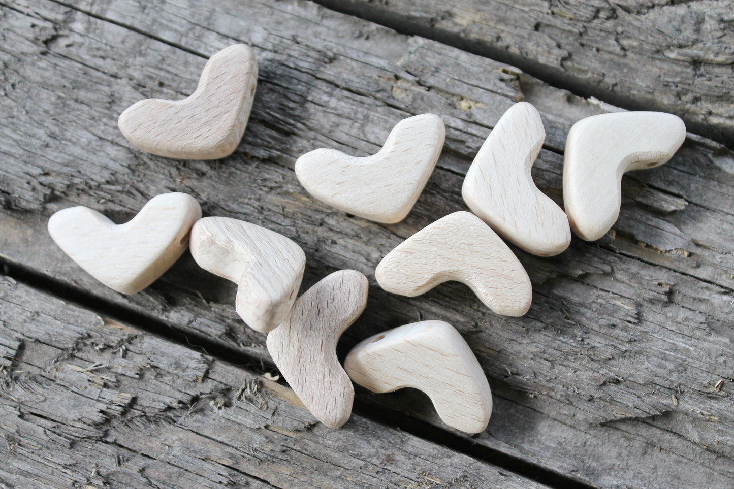 Set of 5 small heart-pendants - natural, eco friendly - made of beech wood