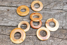 Load image into Gallery viewer, Set of 5 juniper wooden rings (big) different size 37-47 mm - natural eco friendly
