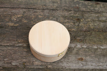 Load image into Gallery viewer, 120 mm round unfinished wooden box on hinge - natural, eco friendly - 120 mm diameter
