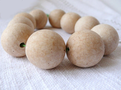 30 mm Wooden beads 50 pcs with 5 mm hole - natural eco friendly