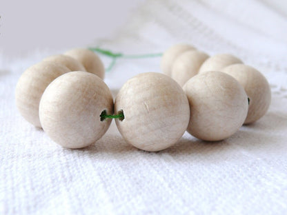 25 mm Wooden beads 10 pcs - natural eco friendly