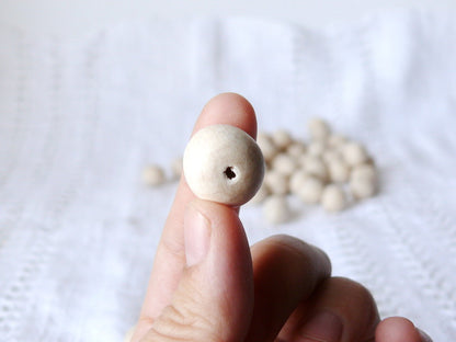 15 mm Natural wooden beads 10 pcs - eco friendly - beech wood