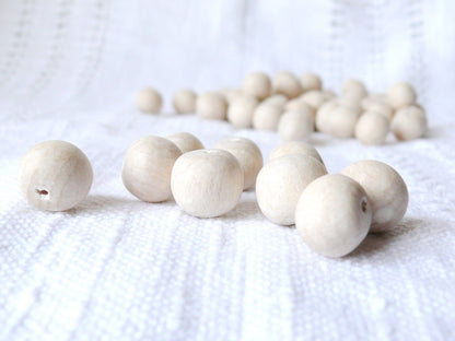 15 mm Natural wooden beads 10 pcs - eco friendly - beech wood